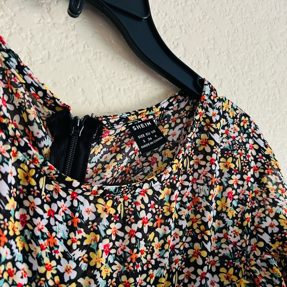 •SOLD•Floral Ruffle Maxi Dress - Picture 3 of 4